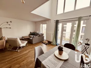 Apartment at Bondy (93140)