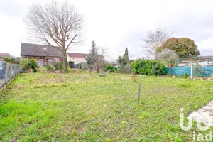 Building plot at Pierrelaye (95480)