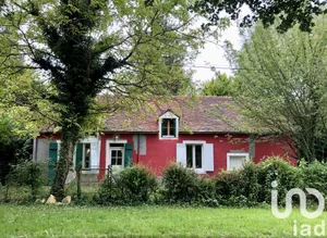 Traditional house at Ourouer-Les-Bourdelins (18350)