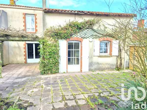 Traditional house at Essarts en Bocage (85140)