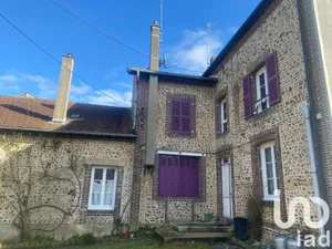 Maison traditionnelle à Aube (61270)