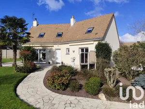 House at Souleuvre en Bocage (14350)