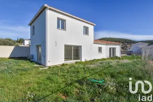 Maison à Saint-Zacharie (83640)
