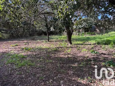 Building plot at Vers-Pont-du-Gard (30210)