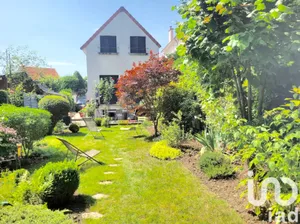 Traditional house at Le Chesnay (78150)
