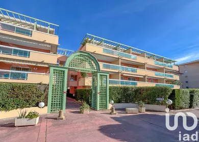 Apartment at Saint-Raphaël (83700)