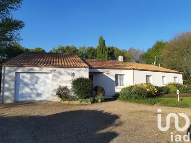Maison à Saint-Denis-la-Chevasse (85170)