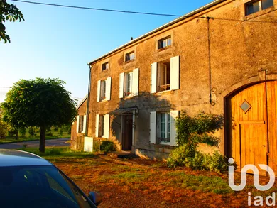 Maison traditionnelle à Regnévelle (88410)