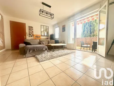 Apartment in Sorgues (84700)