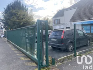 Parking at Esbly (77450)