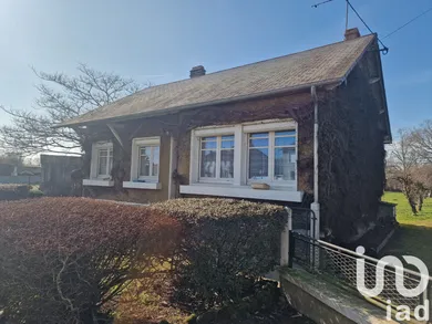 Traditional house at Loretz-d'Argenton (79290)