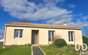House at La Ferrière (85280)