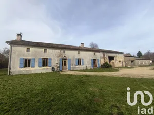 Longere at Clussais-la-Pommeraie (79190)