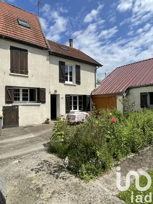 Townhouse at Brasles (02400)