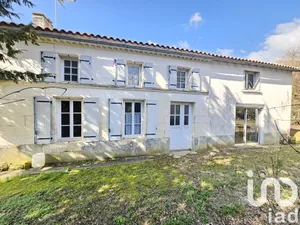 Maison de campagne à Nieul-lès-Saintes (17810)