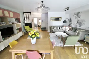 Apartment at Paris (75020)