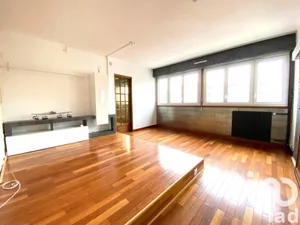 Apartment at Carrières-sur-Seine (78420)