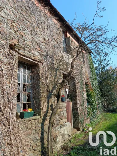 House in La Barre-de-Semilly (50810)