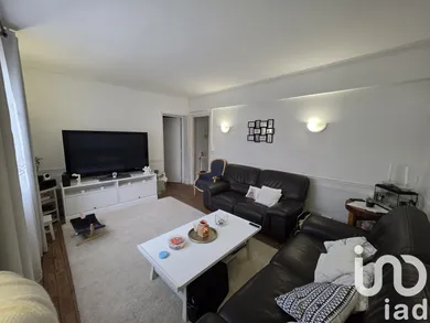 Detached house at Bondy (93140)