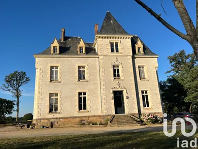 Château à L'Hermenault (85570)