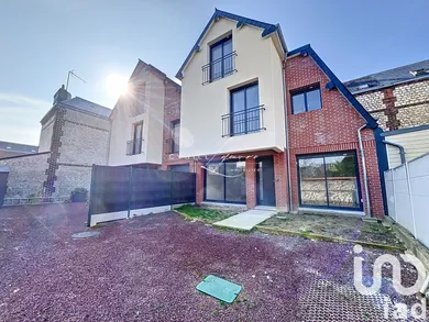 Townhouse at Rouen (76100)
