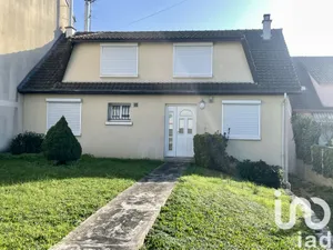House at Pontault-Combault (77340)