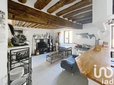 Apartment in Chavenay (78450)