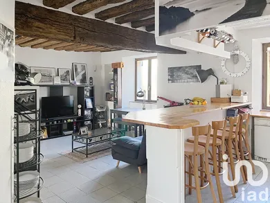 Apartment in Chavenay (78450)
