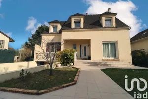 House at Montfermeil (93370)