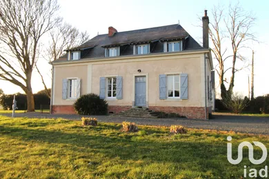 House at Écommoy (72220)