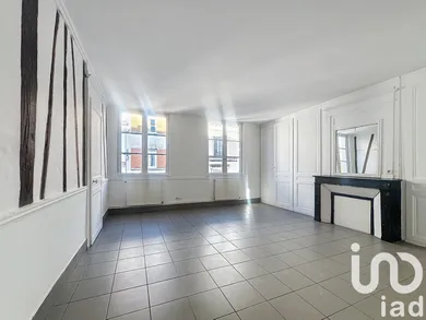 Apartment at Rouen (76000)