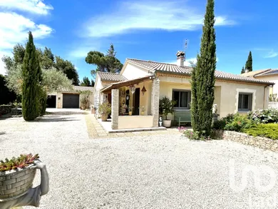 Maison traditionnelle à Bollène (84500)