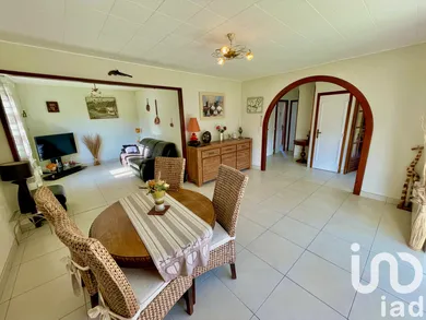 Traditional house at Bagiry (31510)