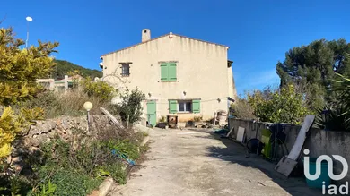 Traditional house at Ollioules (83190)