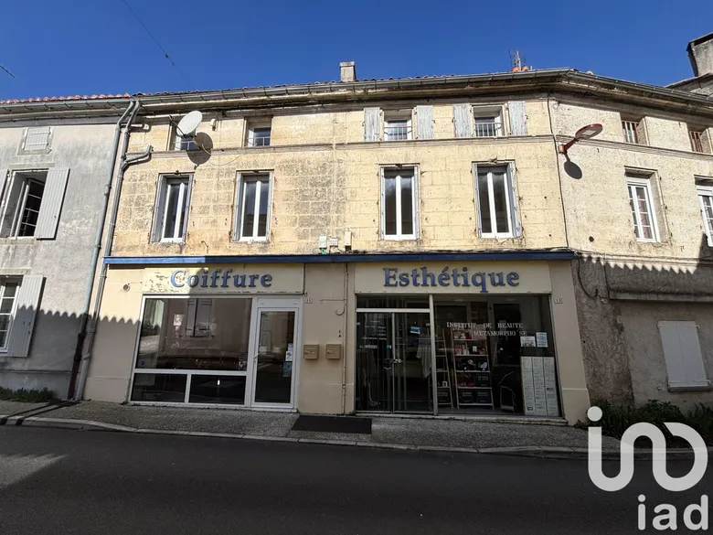 Immeuble 280 m² · à La Couronne · 280 m² · 166 000 €