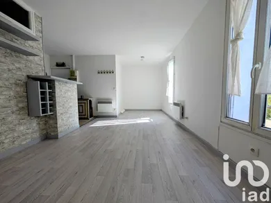 Studio at Montmorency (95160)