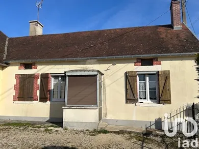 House at Cussangy (10210)