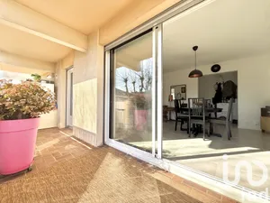 Apartment in Six-Fours-les-Plages (83140)