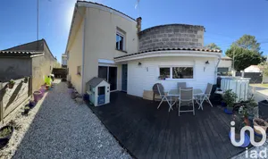Maison de ville à Saint-Médard-de-Guizières (33230)