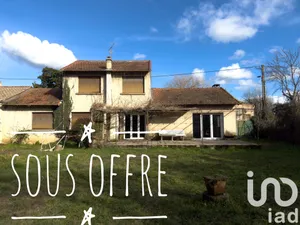 House at Camps-la-source (83170)