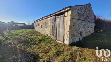 Grange à Doix les Fontaines (85200)