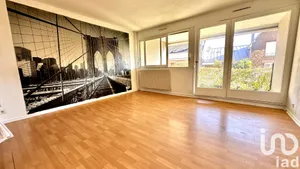 Appartement à Charleville-Mézières (08000)