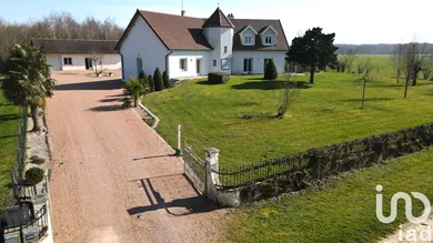 House at Romenay (71470)