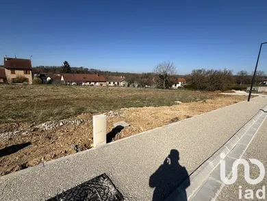 Land at Dommartin-le-Saint-Père (52110)