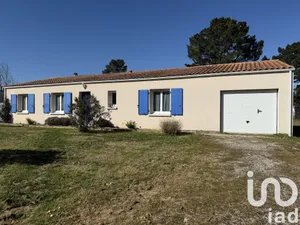 Traditional house at Saint-Georges-d'Oléron (17190)