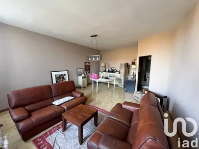 Building at Marans (17230)