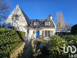 Maison traditionnelle à Les Essarts-le-Roi (78690)