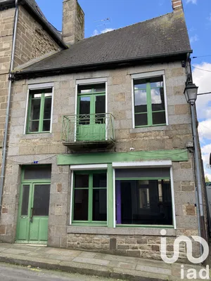 Maison à Val-Couesnon (35560)