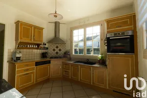 Traditional house at Bujaleuf (87460)