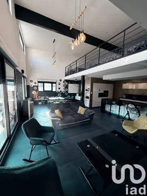 Traditional house at Montigny-en-Gohelle (62640)